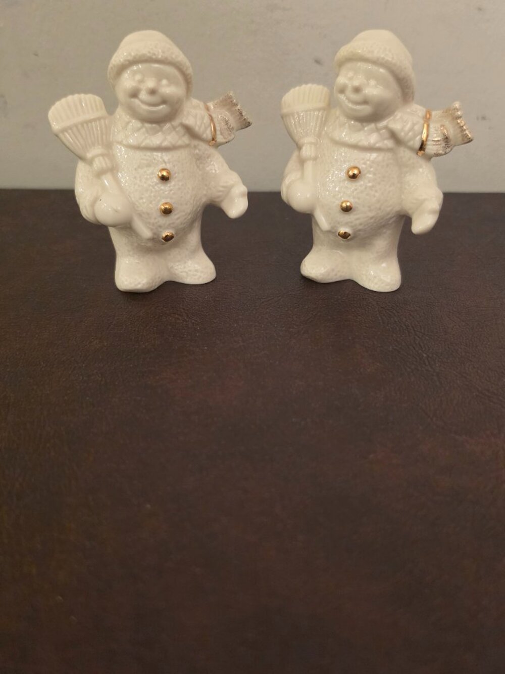 Set of 2 Lenox Snowman Christmas figurines,